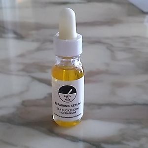 Earth tu Face repairing serum
